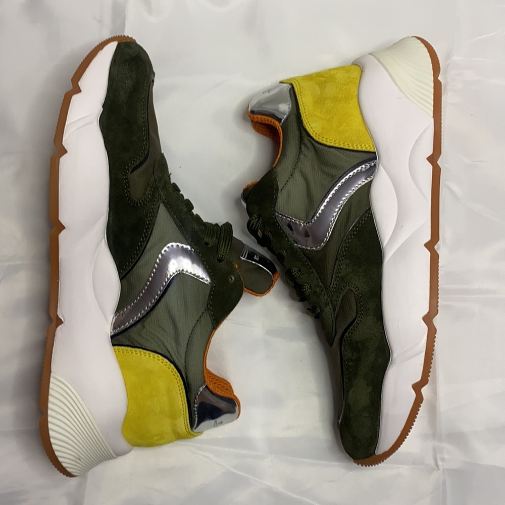 Voile Blanche Olive Green, Yellow & Silver Sneakers